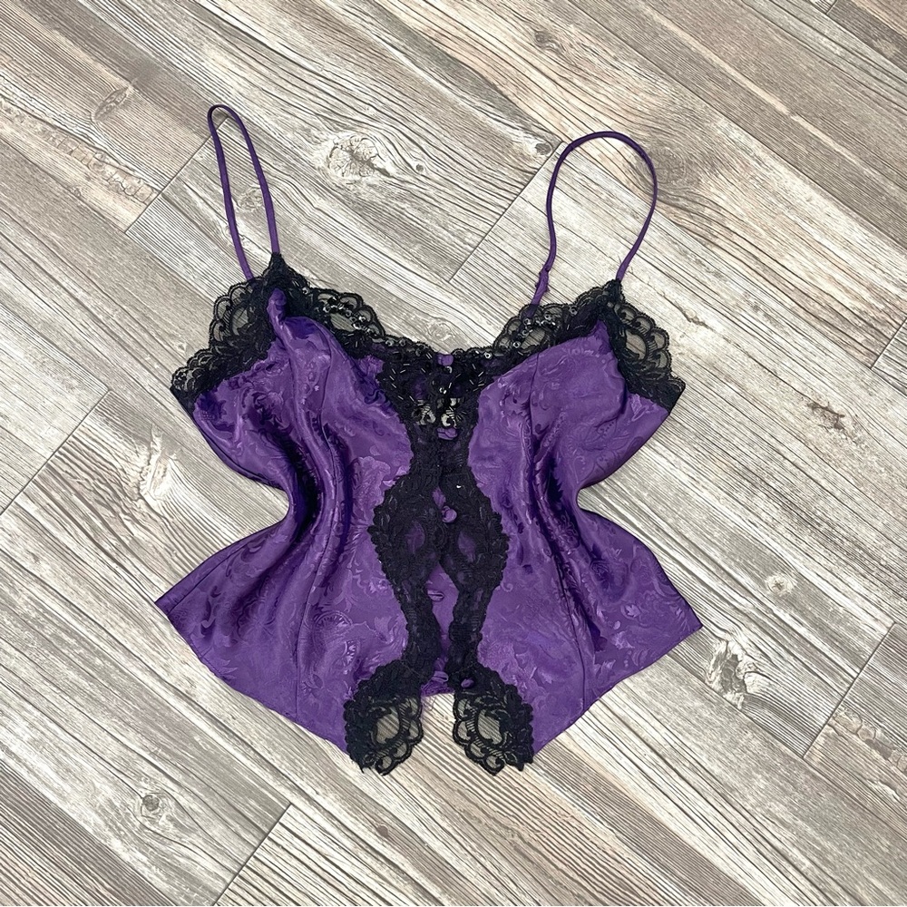 Vintage Victoria’s Secret Top💜🖤